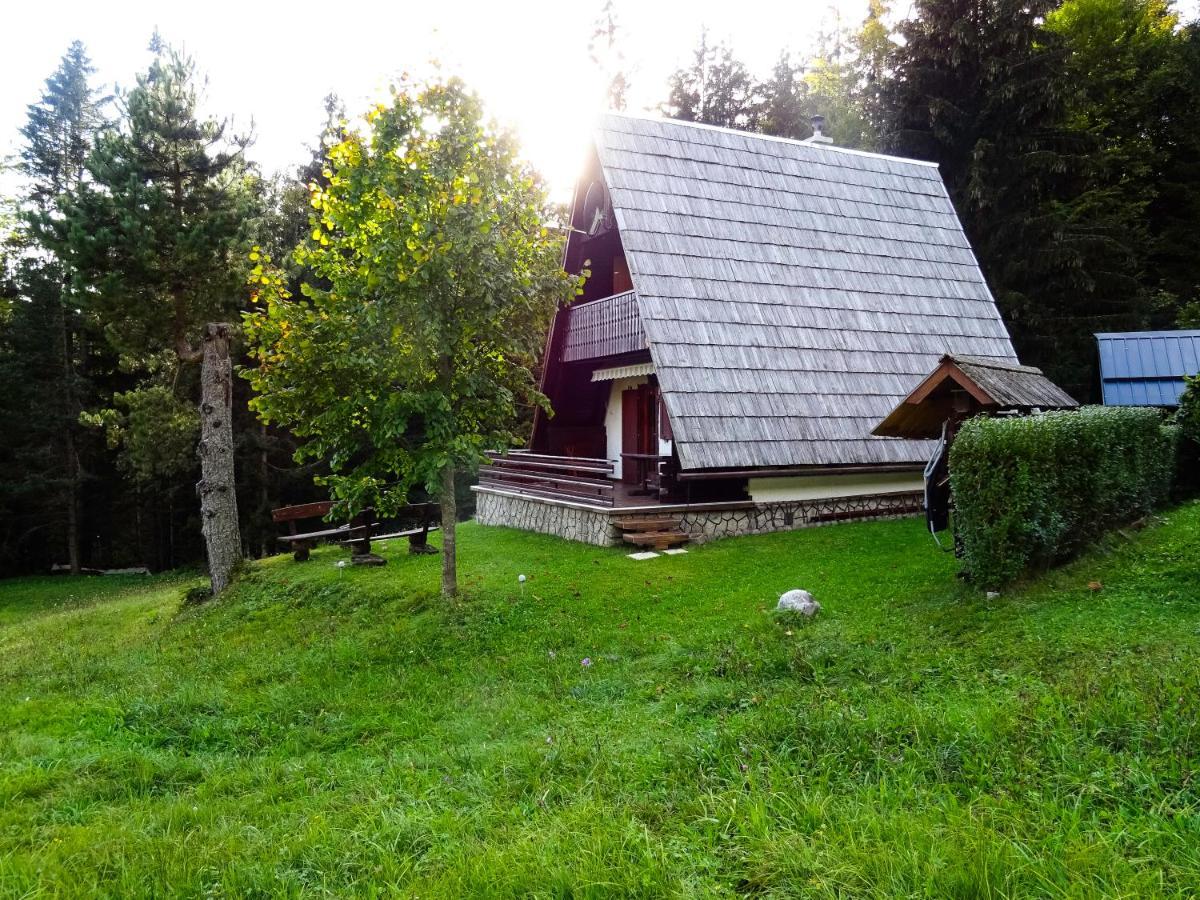 Wooden Cottage Jesenice Esterno foto